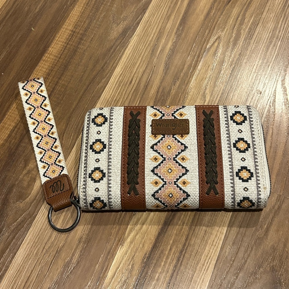 Wrangler Multicolor Patterned Wallet with Wrist Strap